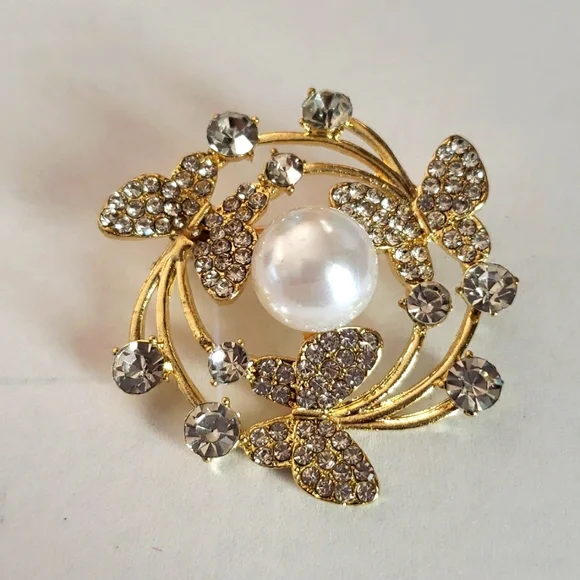 NEW Butterfly Rhinestone Pearl Brooch Pin - Picture 5 of 7